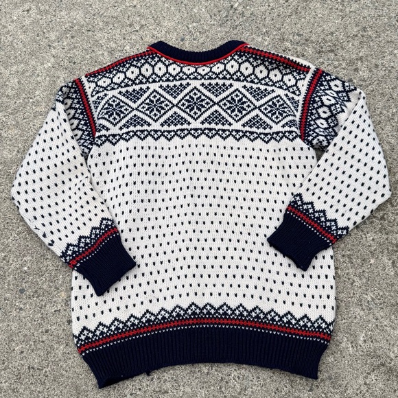Vintage Dale of Norway Nordic Fair Isle Wool Cardigan Sweater with Pewter Clasps - Picture 2 of 9